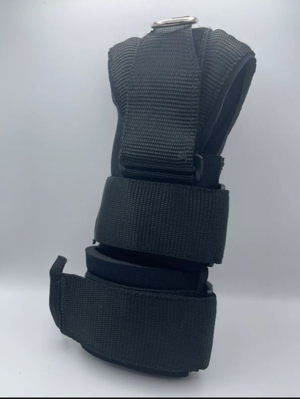 Adaptive workout gloves
