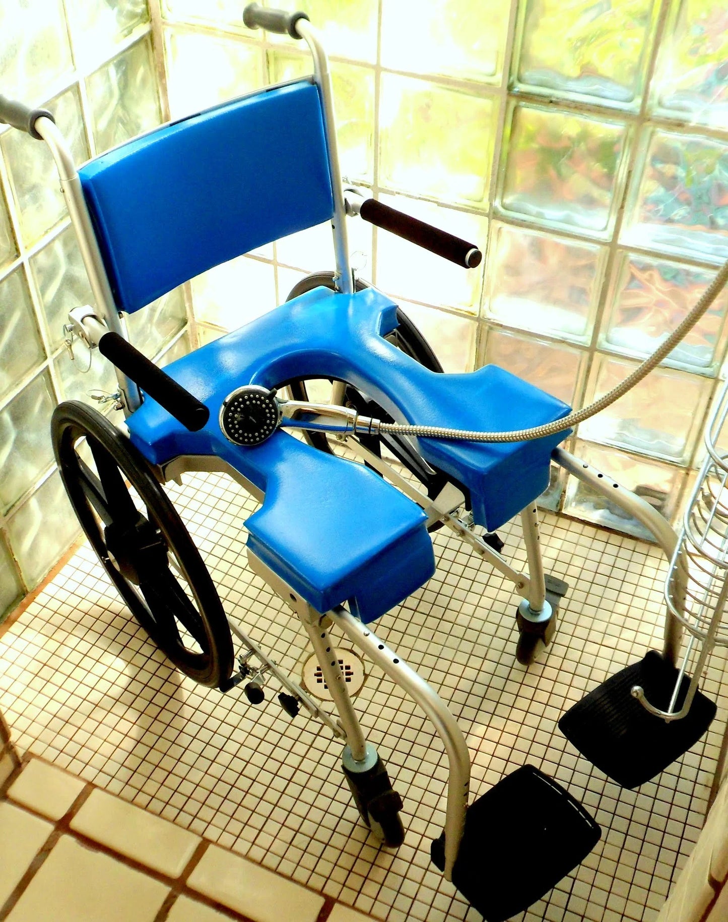 GO-ANYWHERE COMMODE 'N SHOWER CHAIR - SELF-PROPEL (SP)