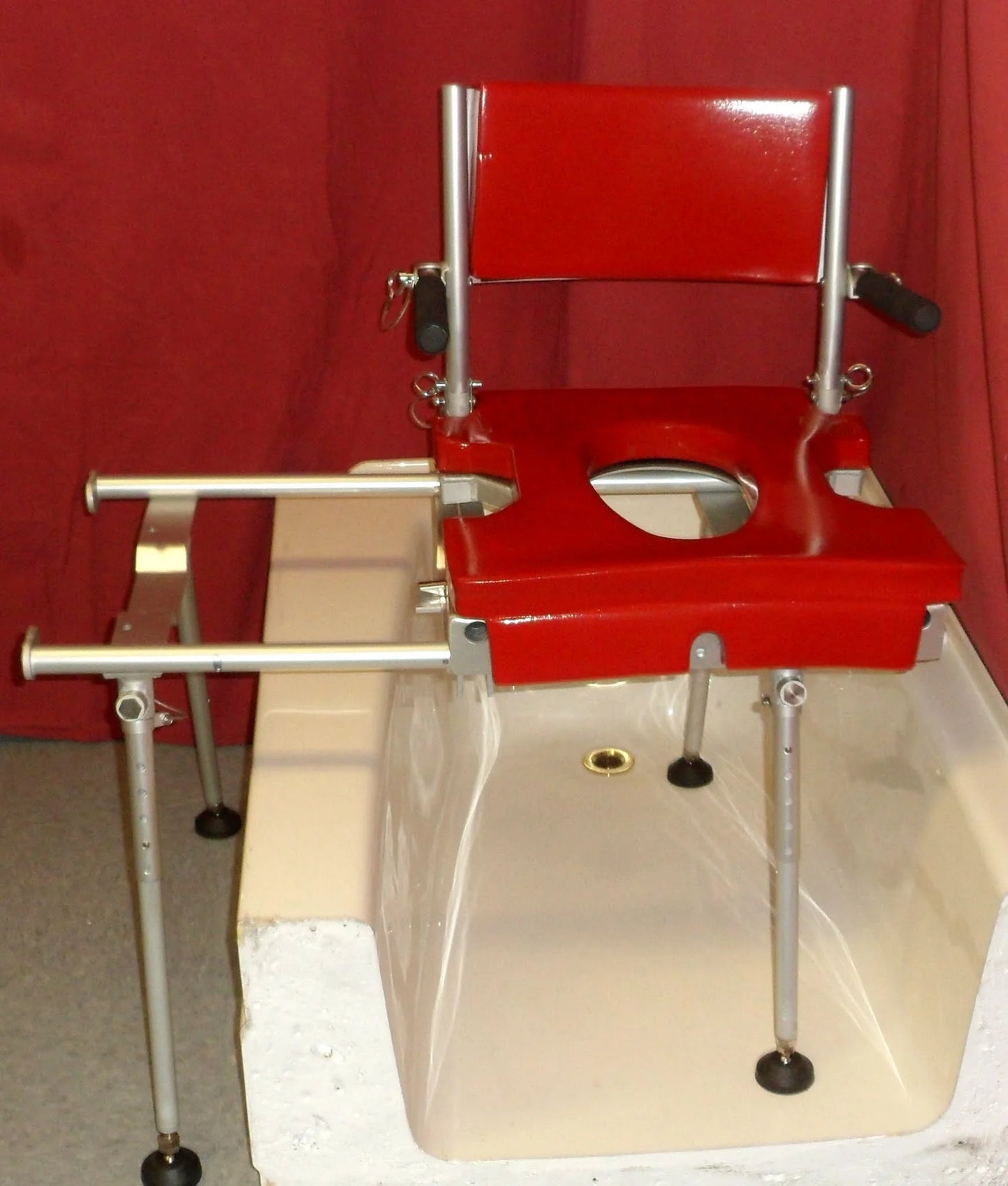 Go-Anywhere Stationary Tub Slider (STS)