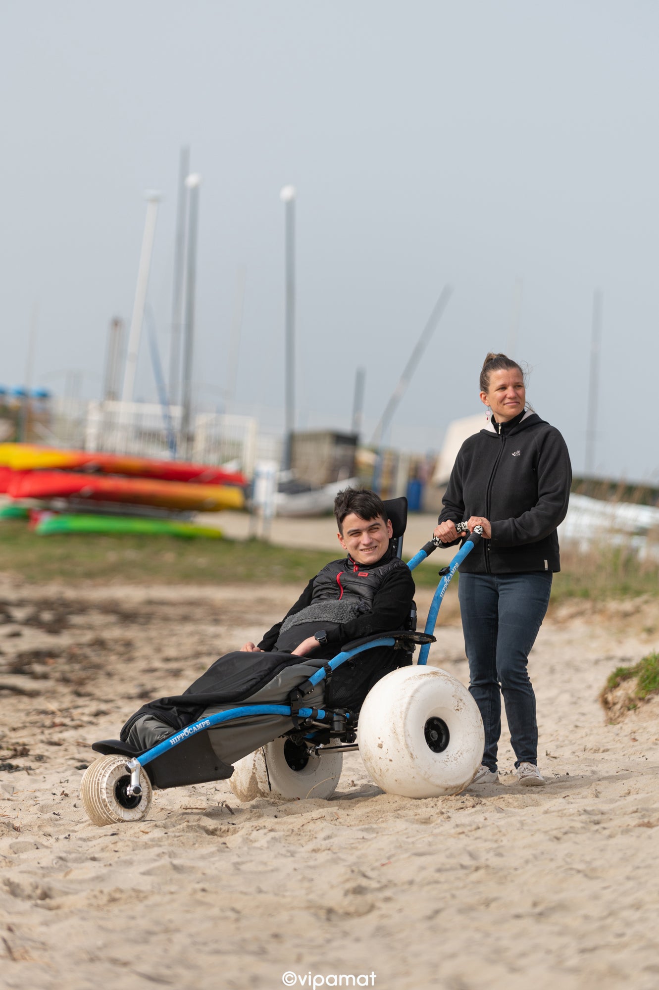 Beach and All-terrain Hippocampe Chair with balloon wheels