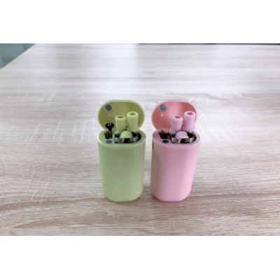 Foldable reusable metal straw with case, pink and green