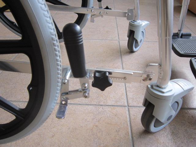 GO-ANYWHERE COMMODE 'N SHOWER CHAIR - SELF-PROPEL (SP)
